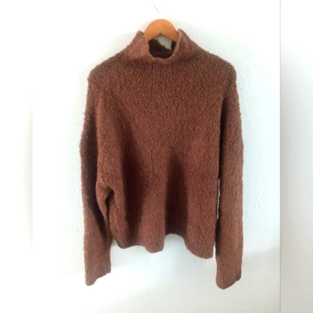 J. CREW Soft Yarn Boucle Turtleneck Sweater In Caramel Brown | M - Picture 3 of 8